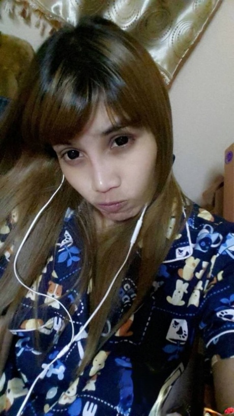 teenager ladyboy nøgen pæn Foto
