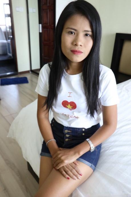 shorts asiatiques gratuit exclusif img