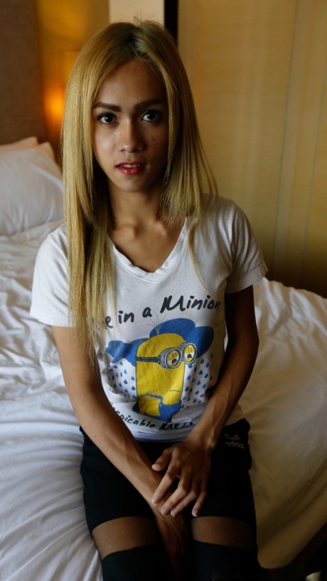 lille ladyboy sexet smuk arkiv
