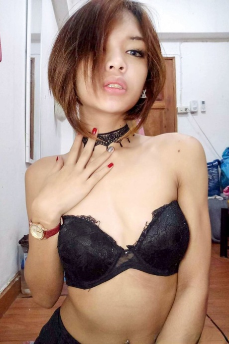 teen ladyboy sexy photo