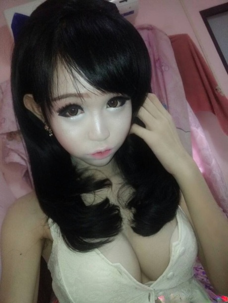 teenager ladyboy eksklusiv fotos
