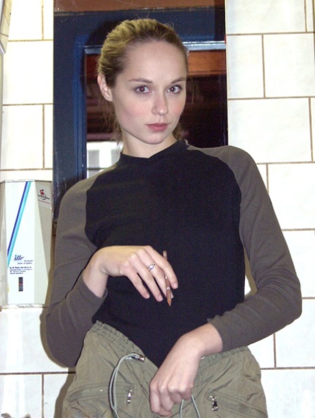 toilet free xxx image