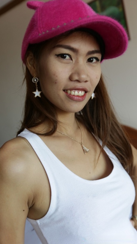 petite asian hot photo
