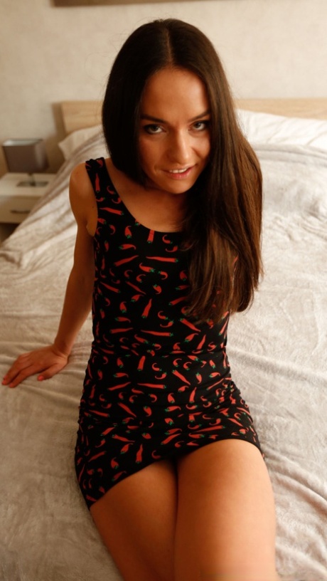 brunette teen pornos img