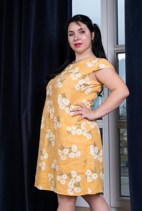 russian mom exclusive pics