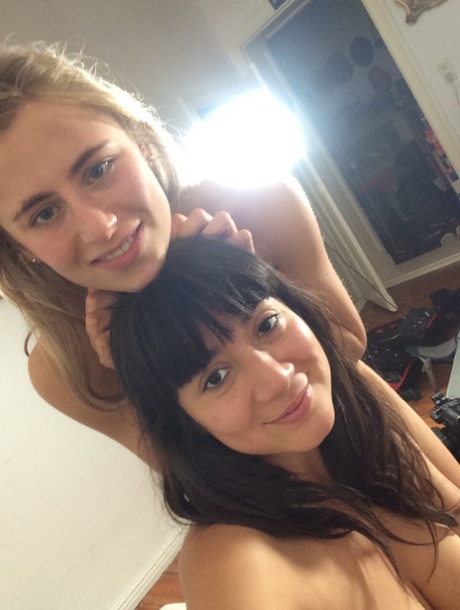amateur selfie erotic archive