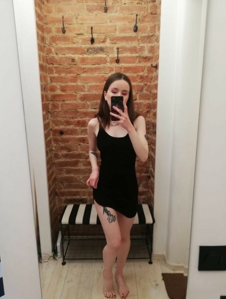 mirror selfie beautiful naked image
