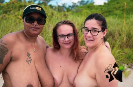 granny beach free porn galleries