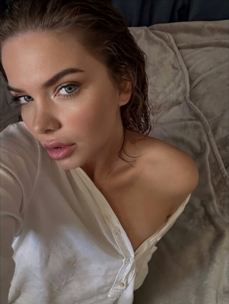 fake lips hot xxx galleries
