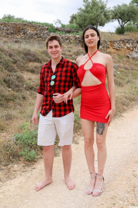 bisexual threesome hot photos