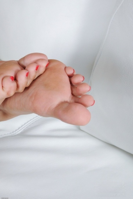 feet close up free xxx pictures