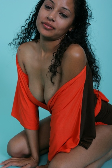 mexican milf erotic pics
