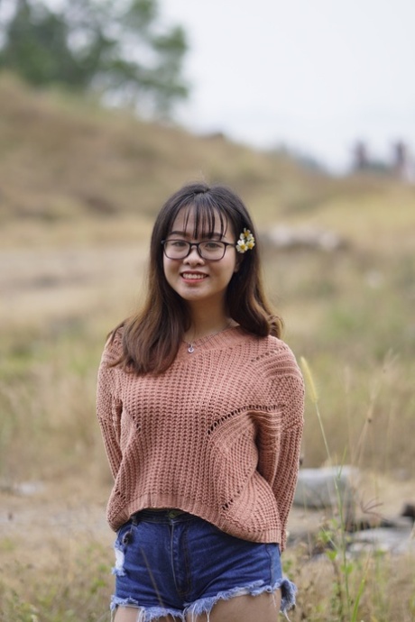 nerdy teen hot naked gallery