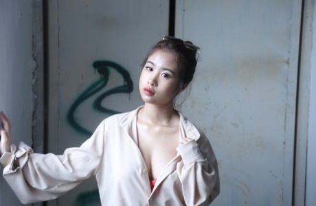 丰满的亚洲青少年 色情 檔案