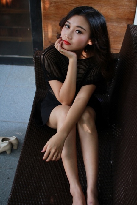 petite asian nudes photo