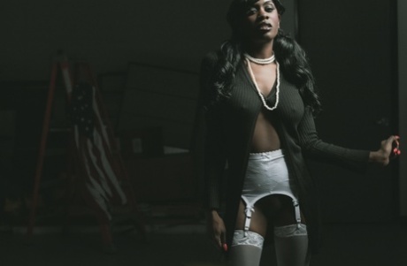 ebony femdom perfect pics