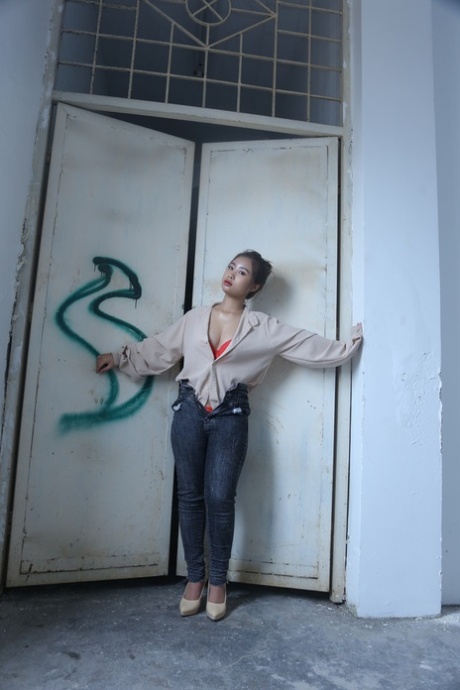 asiatiska jeans hd xxx bilder