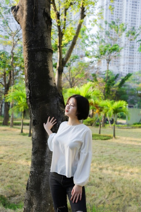 cheveux courts asiatiques jolie adulte photos