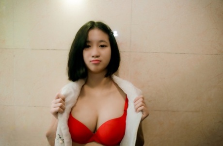 kort hår asiatisk naken xxx bilder
