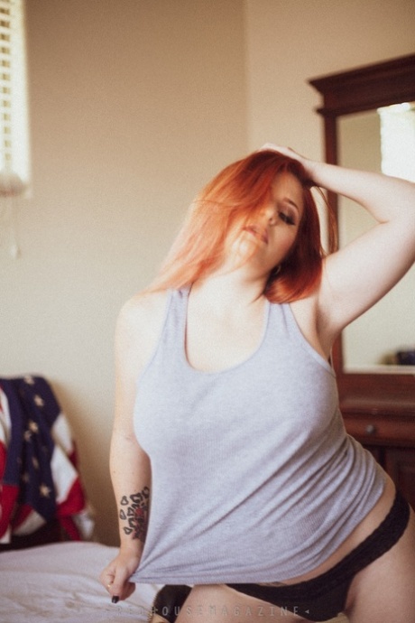 grosse rousse pornographique chaud photo