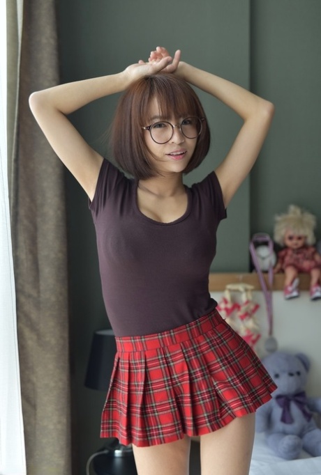 petite asian free sex img