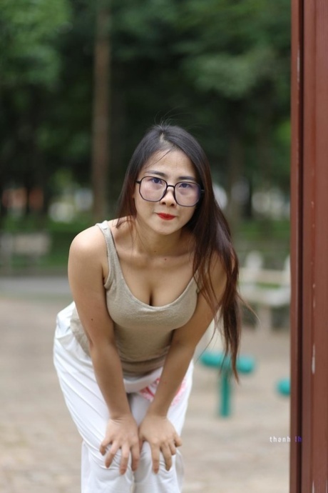 asian glasses erotic galleries