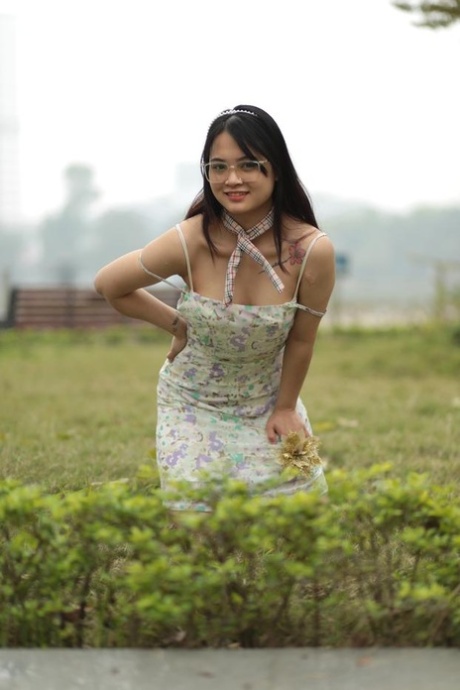 亚洲公众 美麗的裸體 影像