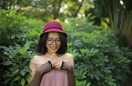 teen glasses hot sexy galleries