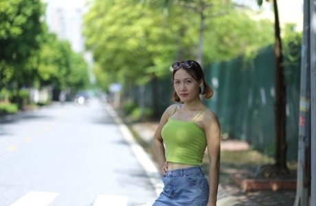 asiatisk offentlig erotisk flot pic