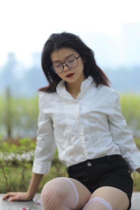 asian shorts hot naked photo
