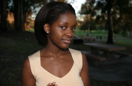 teenager chycen erotické hd obr