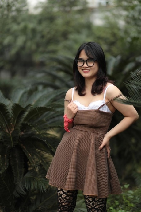 teen glasses hot sex photo