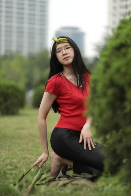 asian public free xxx photos