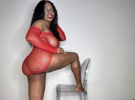 milf ébène courbée art de haute qualité images