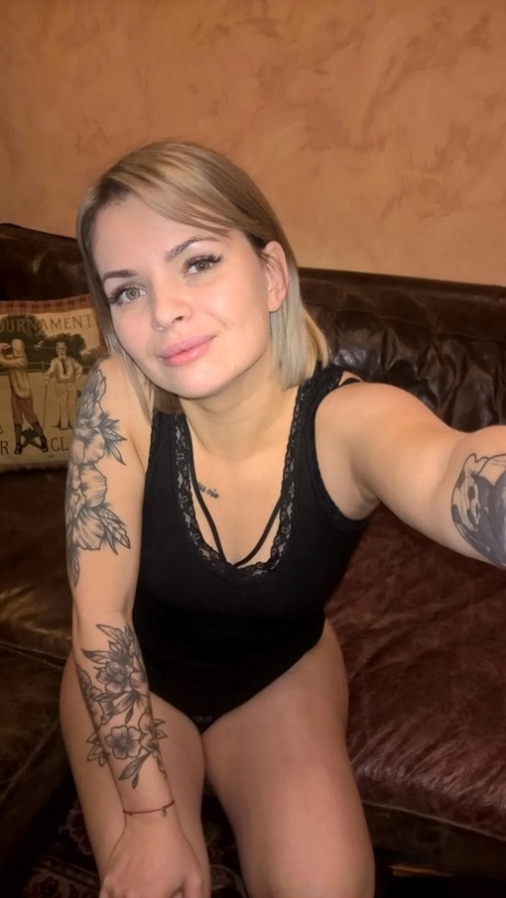 homemade selfie free pictures