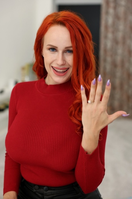 redhead mom pretty archive