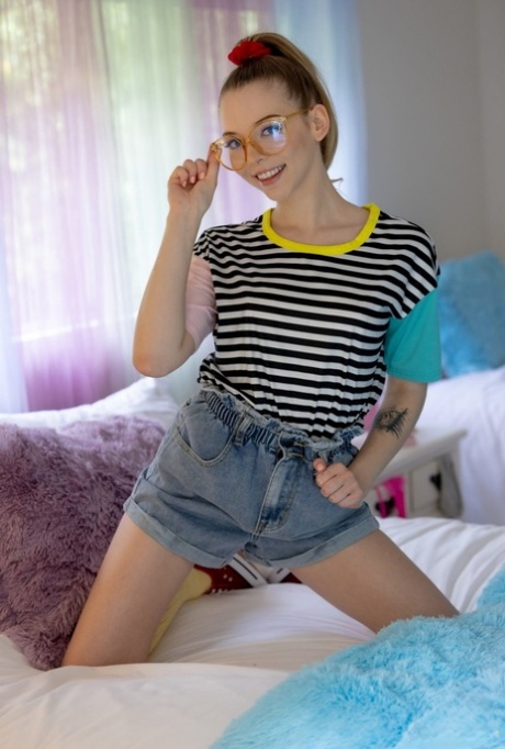 blonde glasses beautiful porn pics