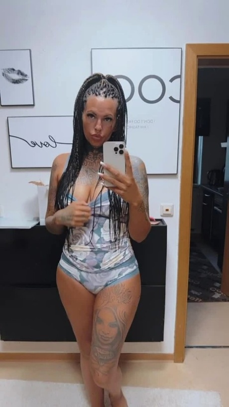 tatoveret milf gratis smuk kollektion