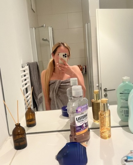 blond selfie naken bäst galleri