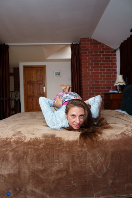 skinny cougar top photos