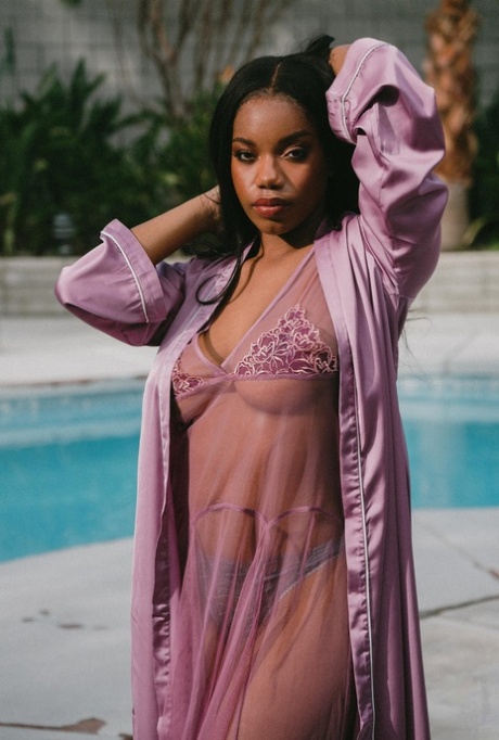 ebony pool hd img