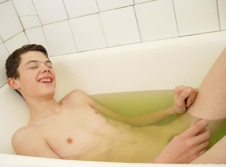 gay shower adult galleries
