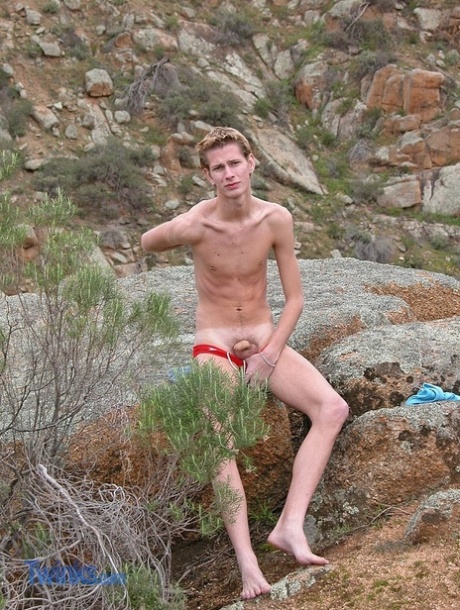 gay outdoor xxx img