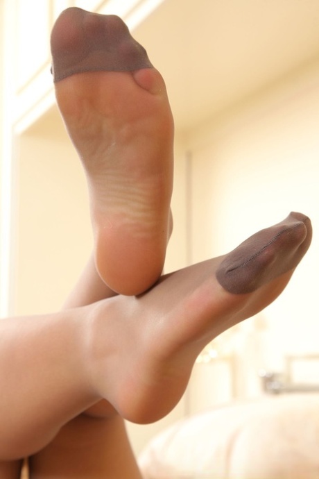 pantyhose feet hot xxx gallery