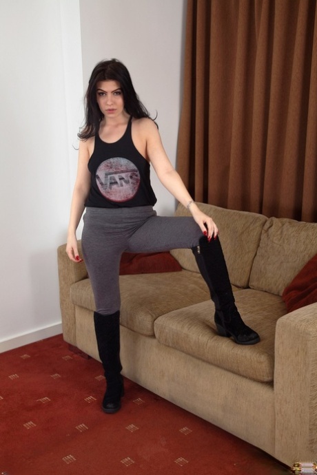 Loulou top model gallery