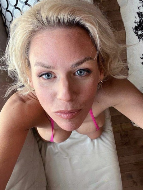 bikini de milf hd agradable archivo
