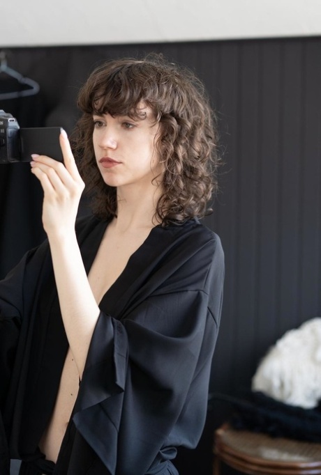 behind the scenes hot nude photo