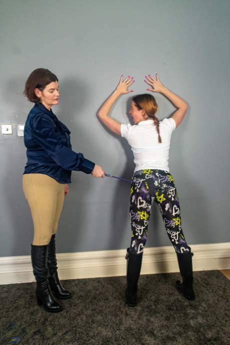 spanking free porn photos