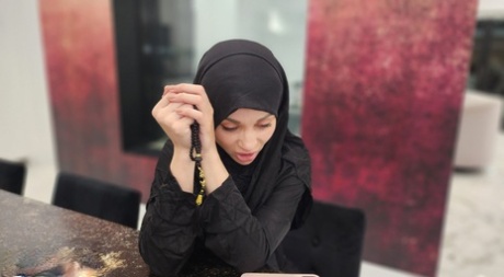 hijab beautiful naked picture