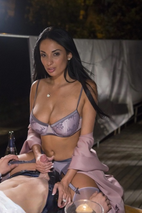 kort hår blowjob erotisk img